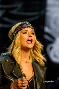 Miranda_Lambert_KMC_20160514_0123